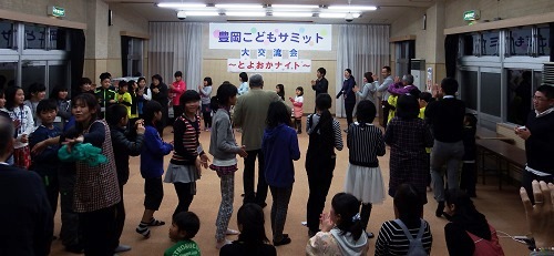 18.三線で踊り.JPG